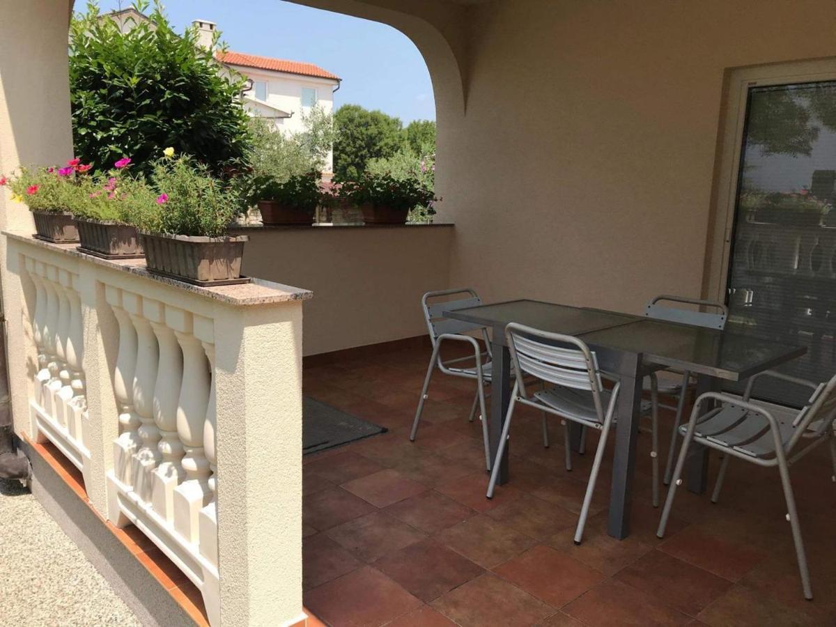 Apartmani Anita Malinska Exterior foto