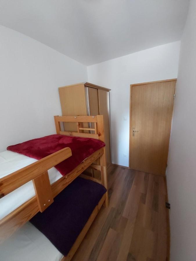 Apartmani Anita Malinska Exterior foto