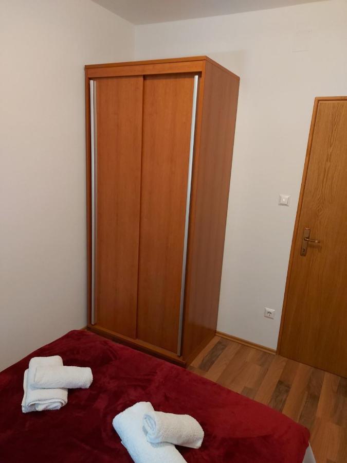 Apartmani Anita Malinska Exterior foto