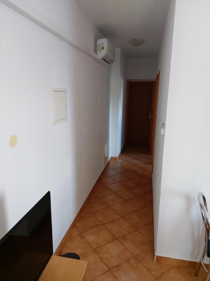 Apartmani Anita Malinska Exterior foto
